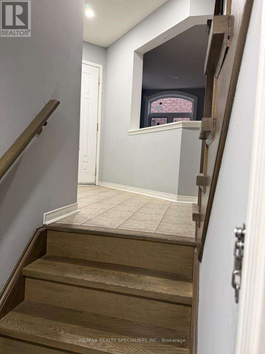 7166 Black Walnut Trail, Mississauga, ON, L5N 7N5 - 18