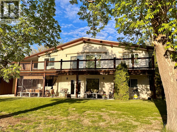 7562 Crest A Way Road, Oliver, BC, V0H 1T2