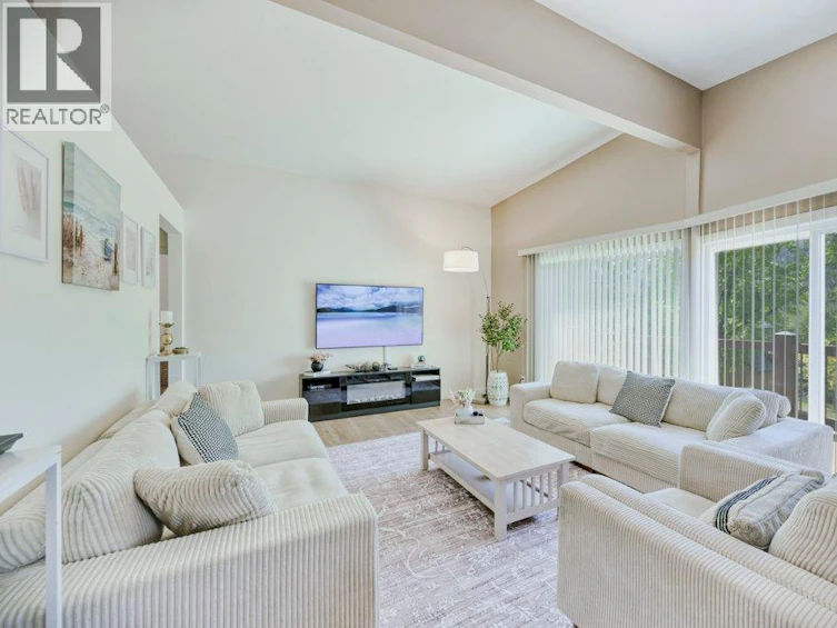 7562 Crest A Way Road, Oliver, BC, V0H 1T2 - 10