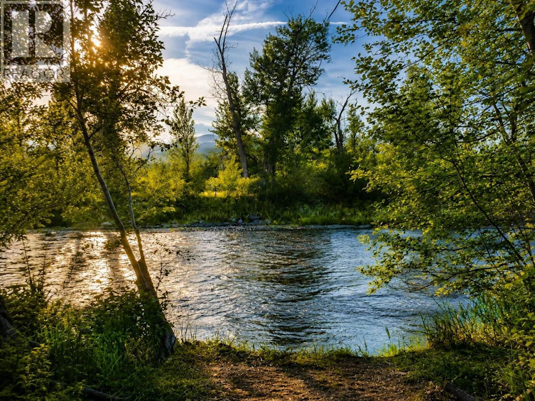 7562 Crest A Way Road, Oliver, BC, V0H 1T2 - 2