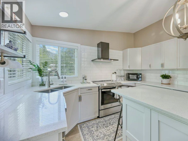 7562 Crest A Way Road, Oliver, BC, V0H 1T2 - 14