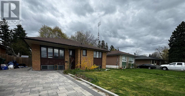 ABV GND-83 Sussex Avenue, Richmond Hill, ON, L4C 2E8