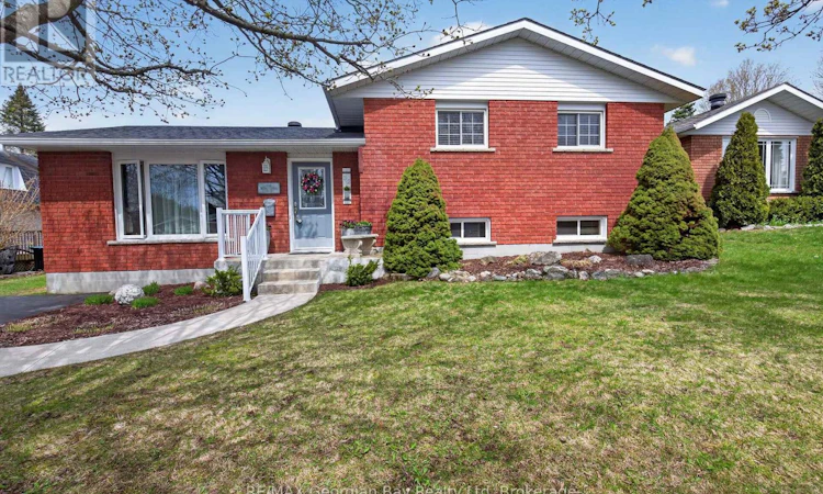 32 Bonaventure Place