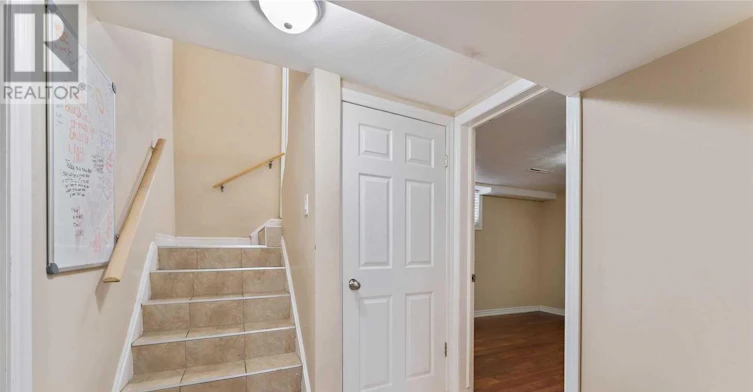 BASEMENT-864 Upper Ottawa Street, Hamilton, ON, L8T 3V5 - 3