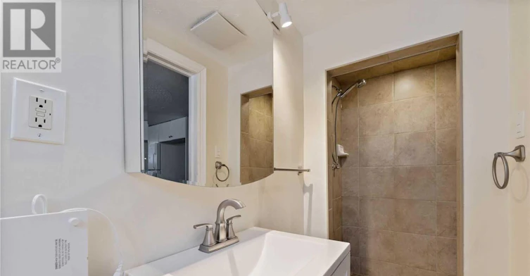 BASEMENT-864 Upper Ottawa Street, Hamilton, ON, L8T 3V5 - 6