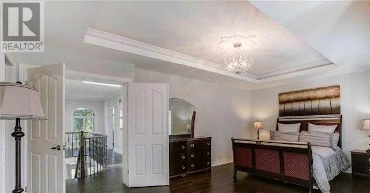 18 Newton Drive, Toronto, ON, M2M 2M7 - 14