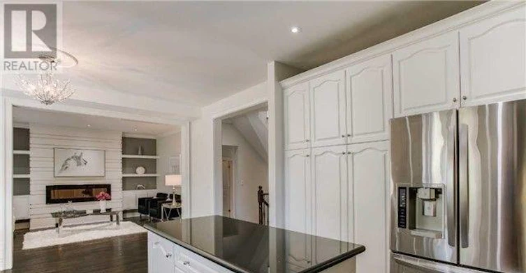 18 Newton Drive, Toronto, ON, M2M 2M7 - 9