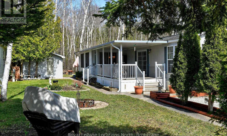 2 Wasaga Pines Lane E