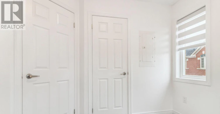 B-526 White's Hill Avenue, Markham, ON, L6B 0J9 - 32