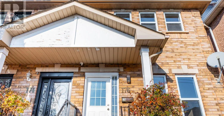 BSMT-176 Wright Avenue, Toronto, ON, M9N 3Z2 - 3