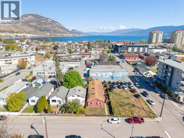 329 W Nanaimo Avenue, Penticton, BC, V2A 1N8