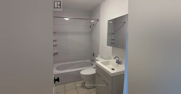 909A Danforth Avenue, Toronto, ON, M4J 1L8 - 8