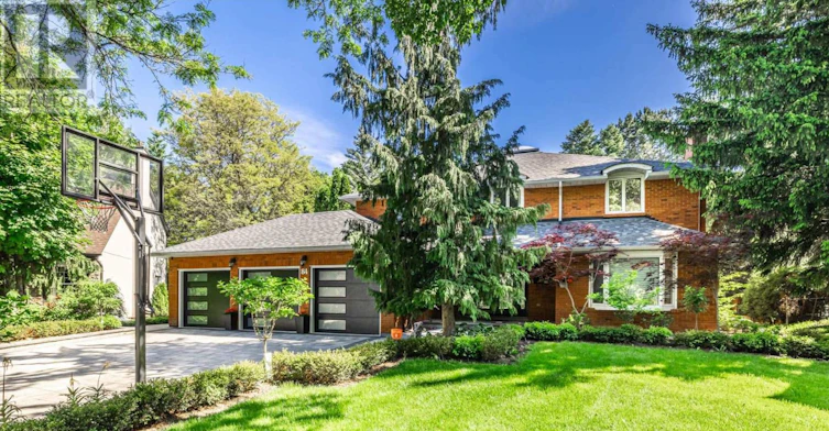 84 Cambridge Crescent, Richmond Hill, ON, L4C 6G2 - 2