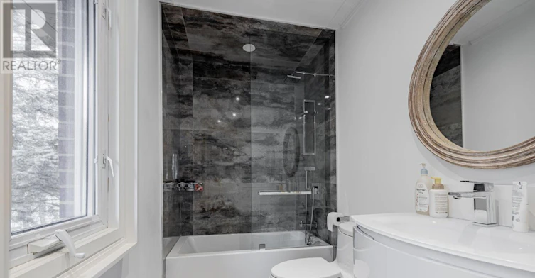 84 Cambridge Crescent, Richmond Hill, ON, L4C 6G2 - 24