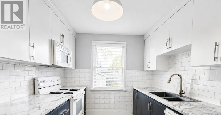 MAIN-386 Whitney Avenue, Hamilton, ON, L8S 2H4 - 13