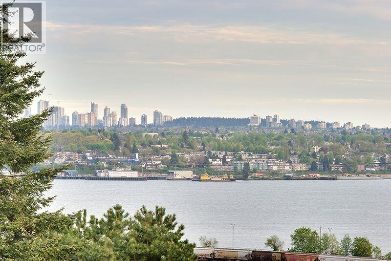 701-145 St Georges Avenue, North Vancouver, BC, V7L 3G8