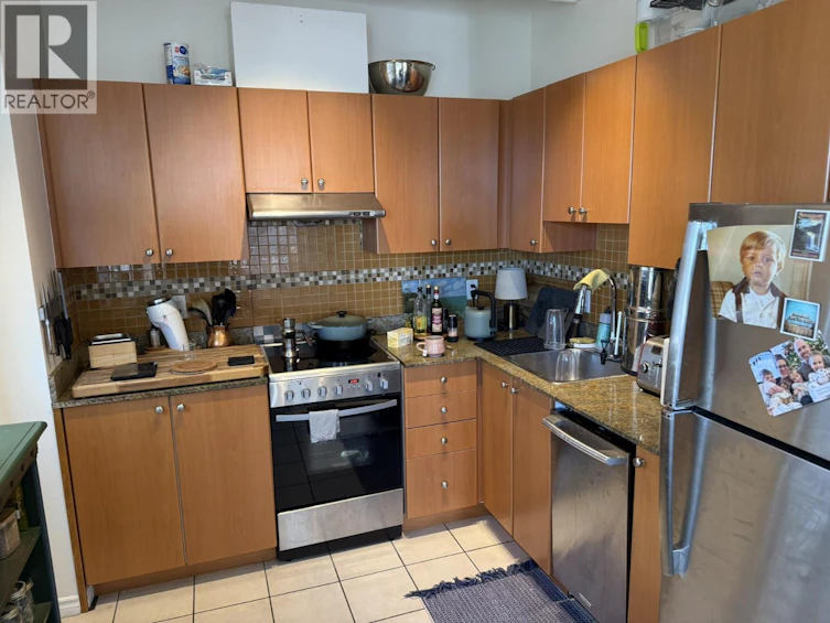 1334 Cardero Street, Vancouver, BC, V6G 2J3 - 14