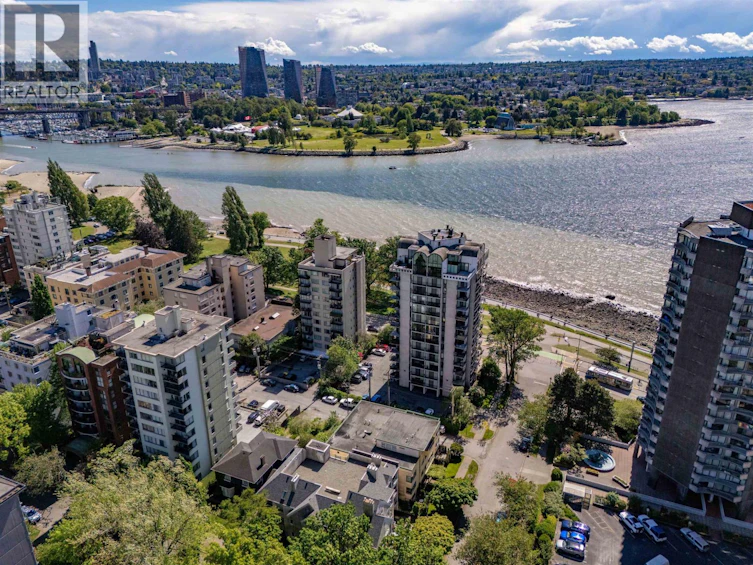 1334 Cardero Street, Vancouver, BC, V6G 2J3 - 21