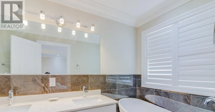 21 Haddon Avenue, Toronto, ON, M1N 2K7 - 22