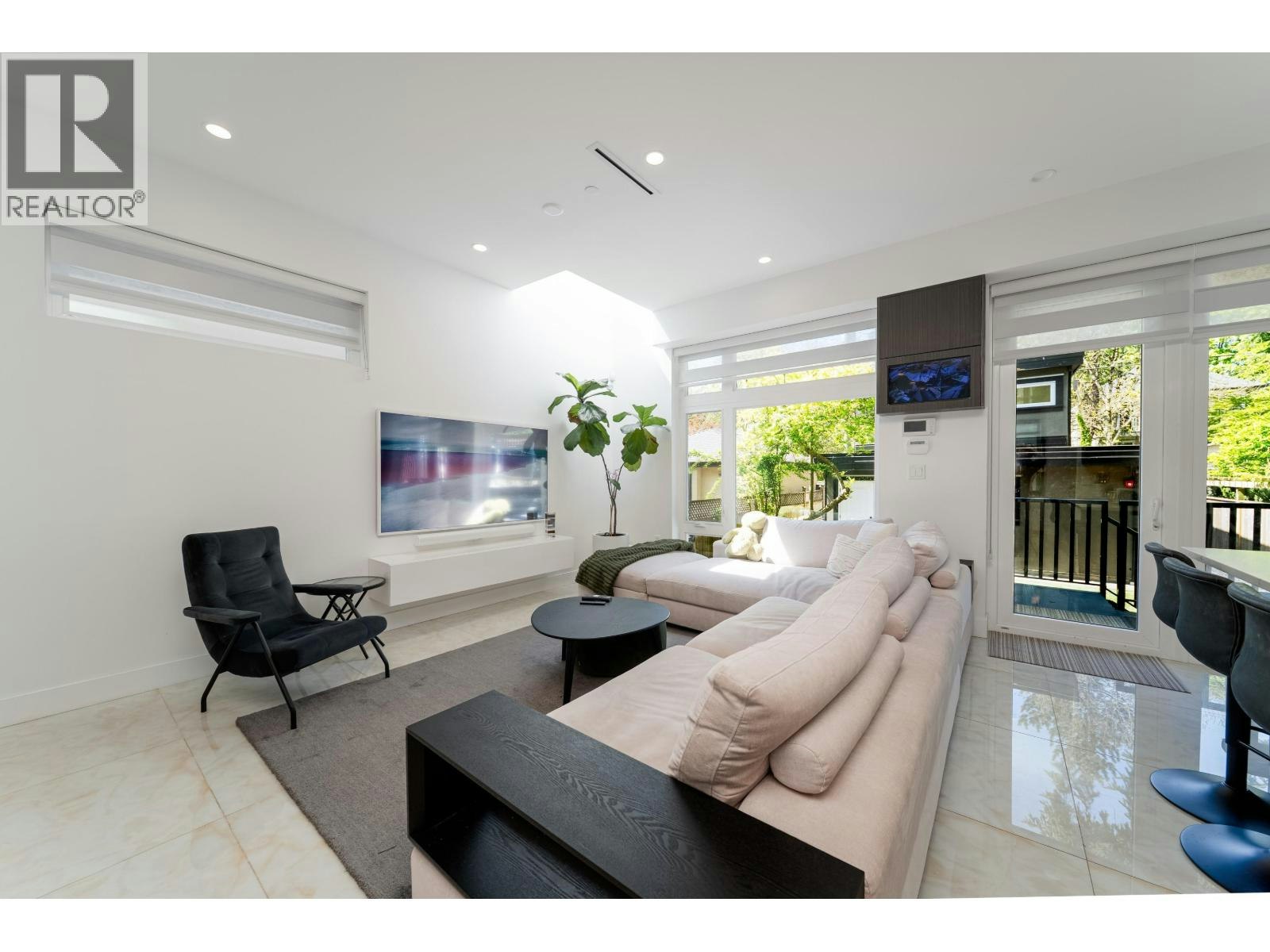 6007 Larch Street, Vancouver, BC, V6M 4E5 - 6