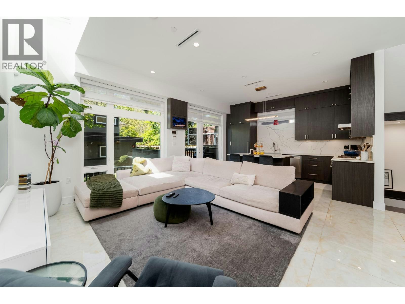 6007 Larch Street, Vancouver, BC, V6M 4E5 - 5