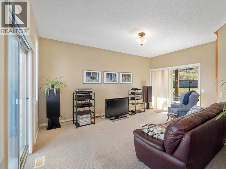 1893 Mckinley Court, Kamloops, BC, V2E 2L9 - 38