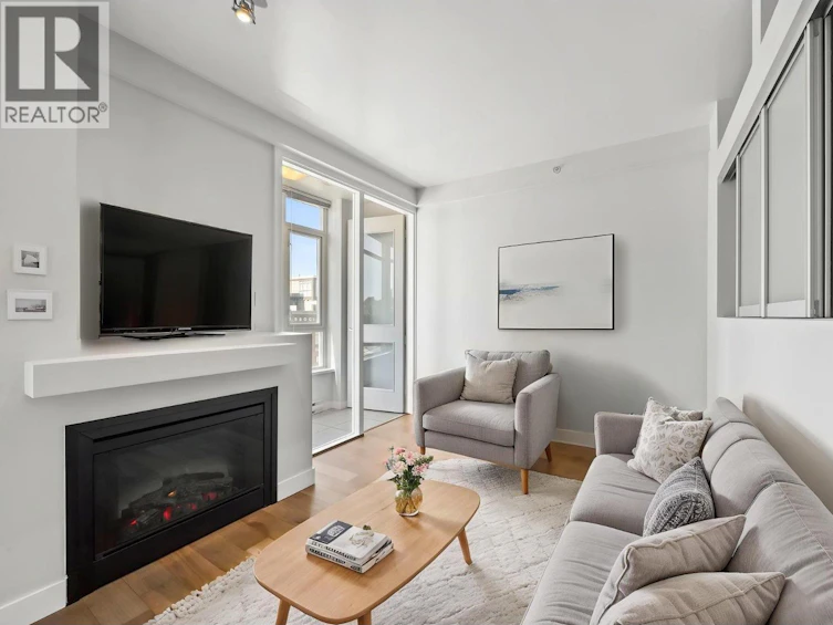 304-2055 Yukon Street, Vancouver, BC, V5Y 4B7 - 2