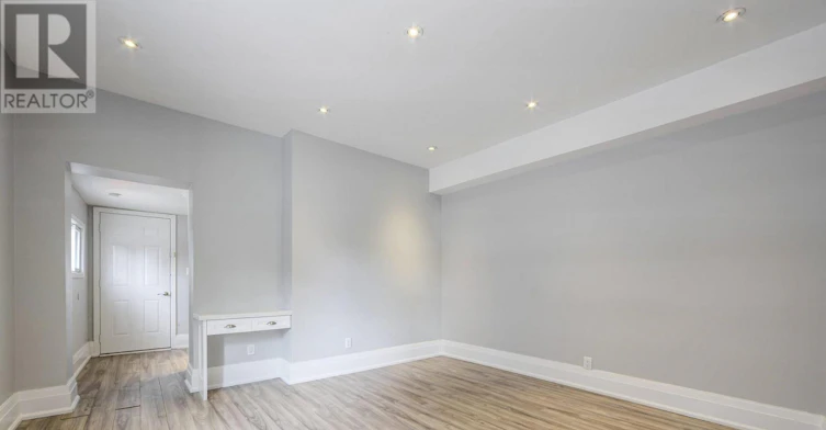 1-271 Albany Avenue, Toronto, ON, M5R 3C7 - 4