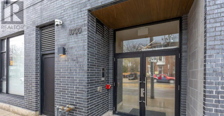 401-1000 Bathurst Street, Toronto, ON, M5R 3G7 - 2