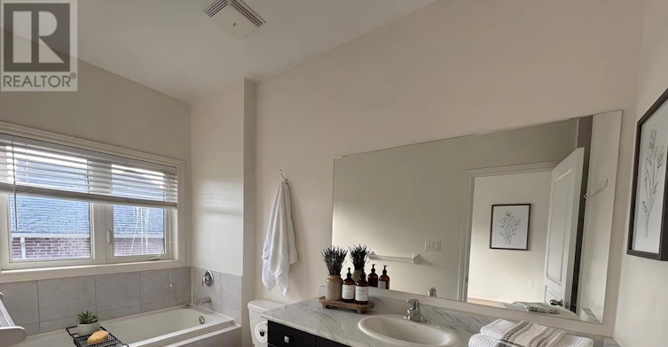 47 Gower Drive, Aurora, ON, L4G 0V9 - 9