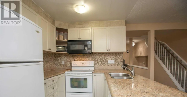 38 Hoskins Square, Brampton, ON, L6S 2N6 - 5