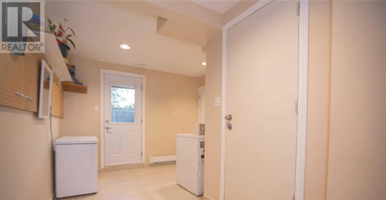 38 Hoskins Square, Brampton, ON, L6S 2N6 - 10