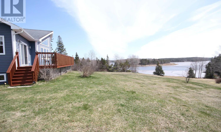 543 Lower River Road