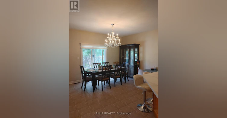 BEDROOM 3-73 Gracedale Drive, Richmond Hill, ON, L4C 0S8 - 2