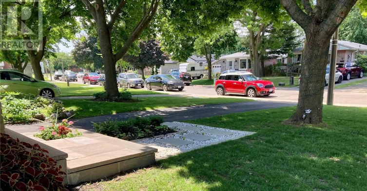 70-35 Queenslea Drive, Hamilton, ON, L8W 1T7 - 2