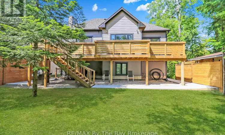 35 48th Street N
