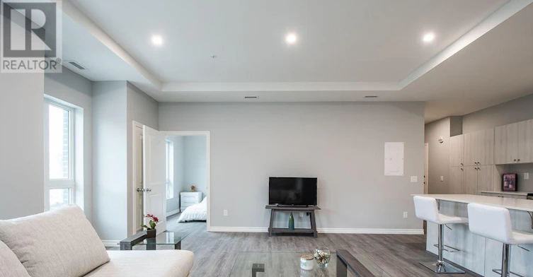 E2-513 Dundas Street E, Whitby, ON, L1N 0N4 - 4