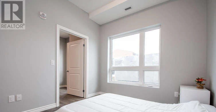 E2-513 Dundas Street E, Whitby, ON, L1N 0N4 - 5