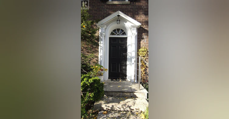 34 Edmund Avenue, Toronto, ON, M4V 1H3