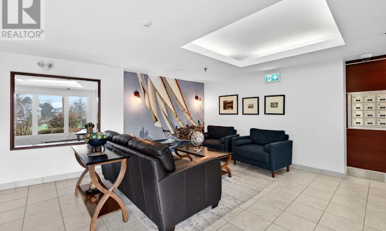 203-80 Spinnaker Drive