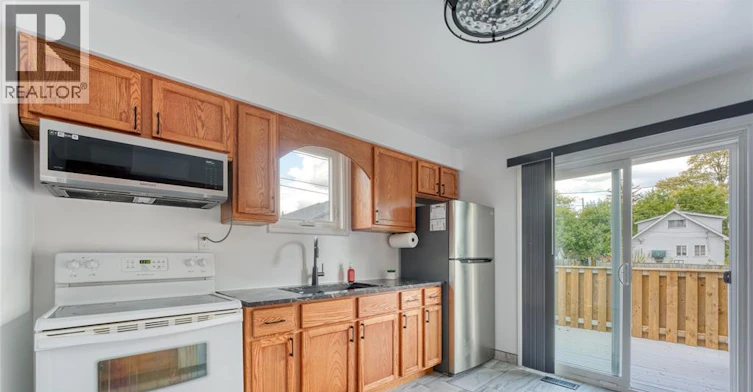 2226 Mercer Street, Windsor, ON, N8X 3R1 - 14