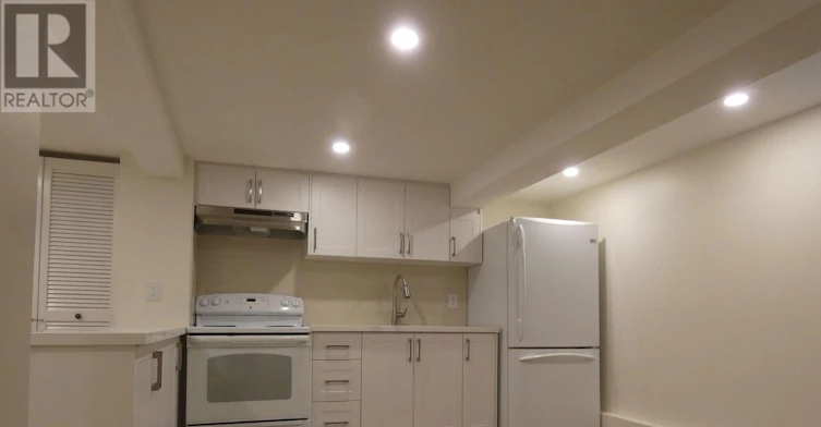 LOWER-26 Scotswood Road, Toronto, ON, M1R 3N2 - 6