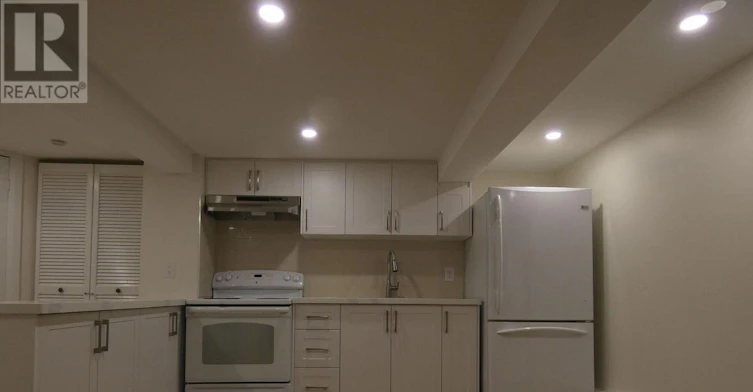 LOWER-26 Scotswood Road, Toronto, ON, M1R 3N2 - 4