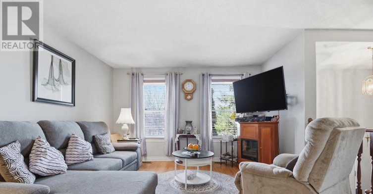 UPPER-113 Commercial Street, Welland, ON, L3B 5Z1 - 7