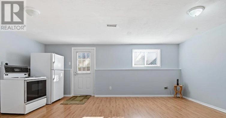 LOWER-113 Commercial Street, Welland, ON, L3B 5Z1 - 2