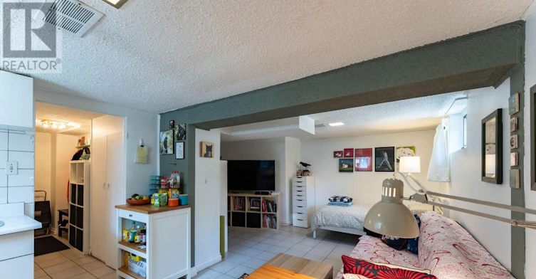 LOWER-57 Aziel Street, Toronto, ON, M6P 2N8 - 11