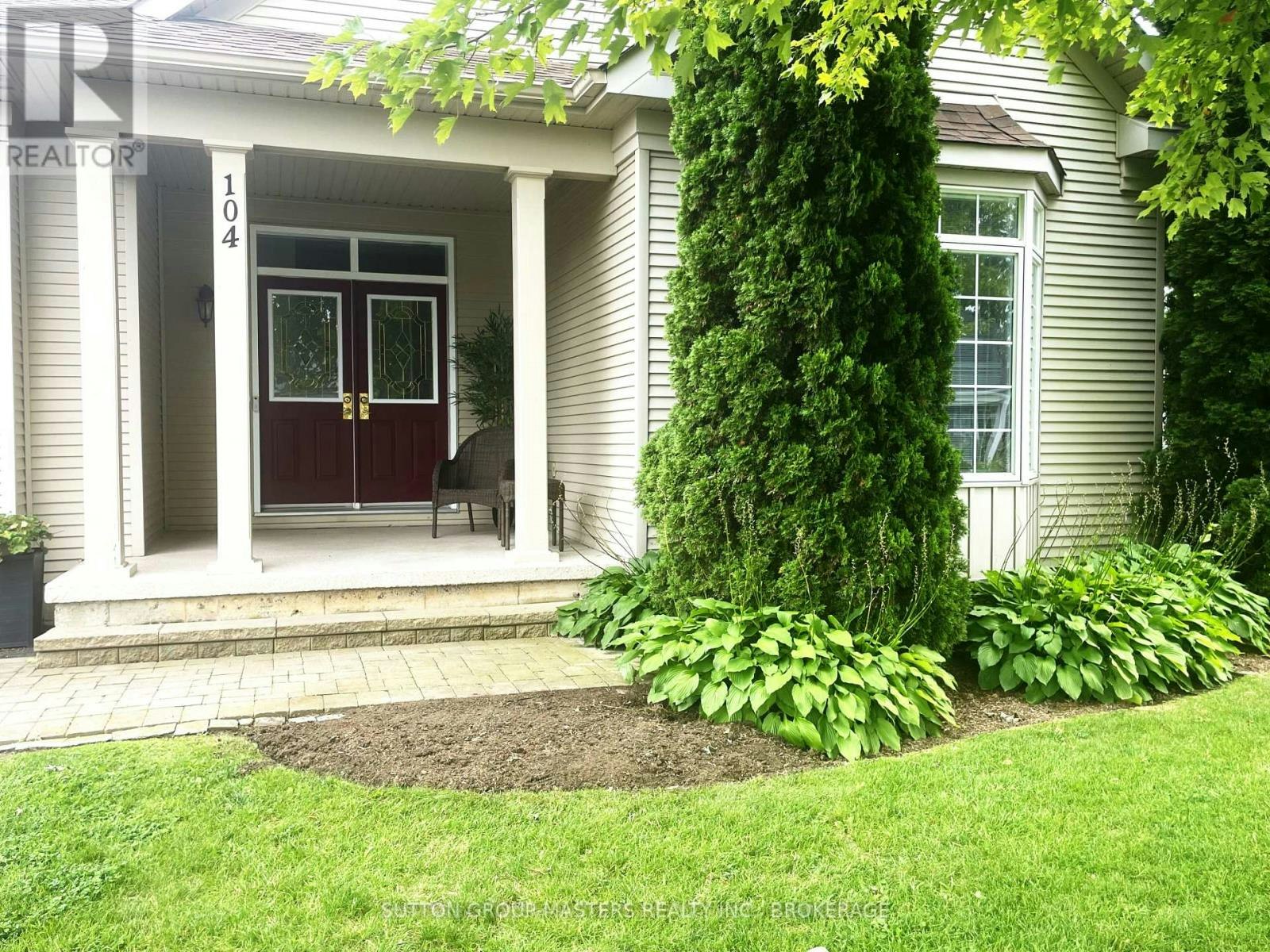 104 Abbey Dawn Drive, Loyalist, ON, K0H 1G0