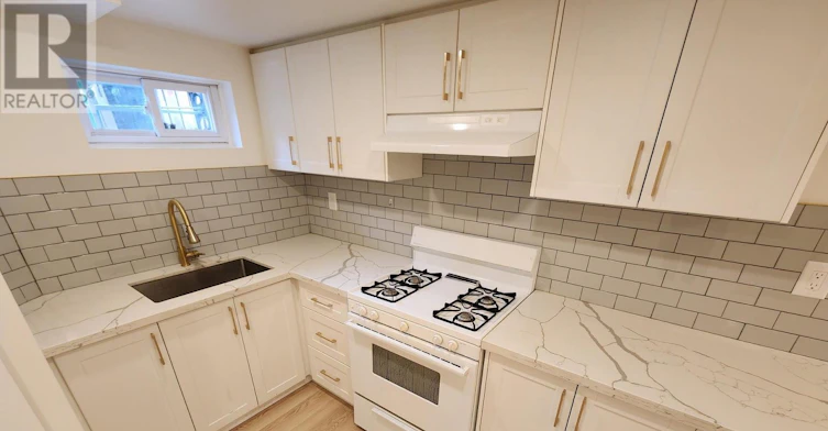 LOWER-188 Cherrywood Drive, Newmarket, ON, L3Y 2X8 - 5