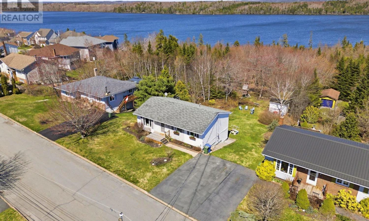 47 Stratford Drive