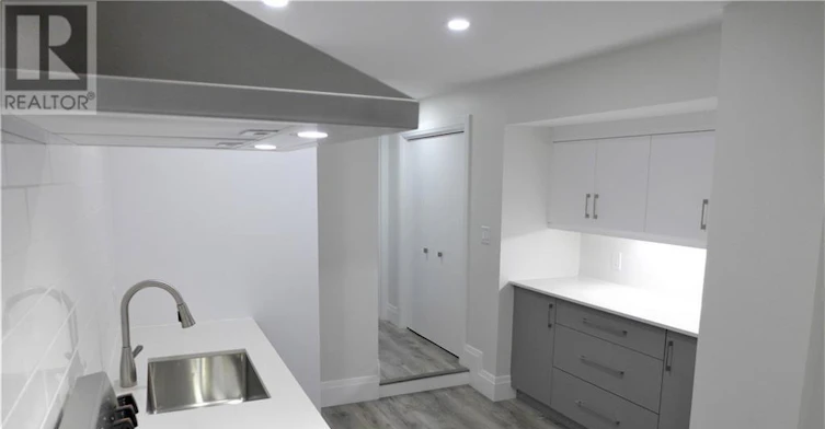 6-375 Mackay Street, Ottawa, ON, K1M 2C3 - 5